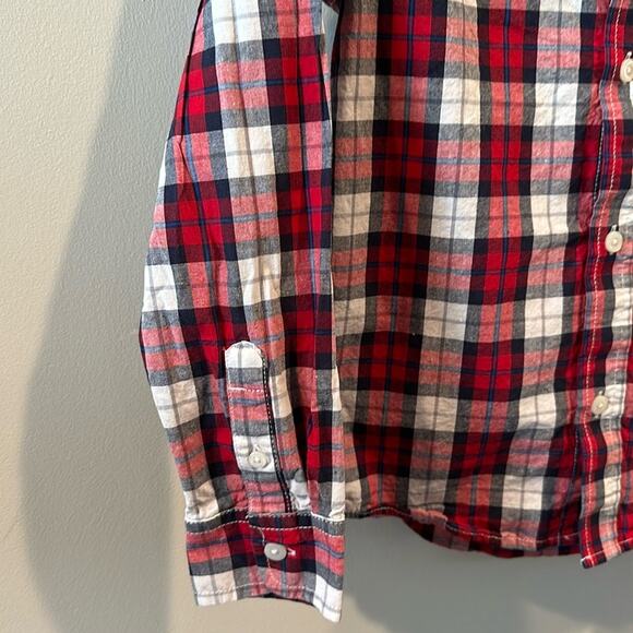 The Children’s Place Boy’s Small Red Plaid Poplin Button Down Shirt - Picture 4 of 8